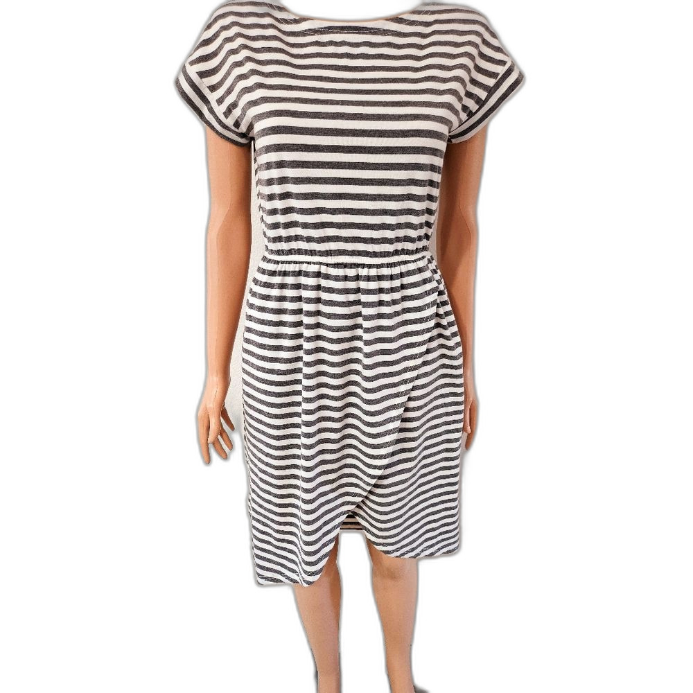 Merokeety Striped Black and White Dress - Picture 4 of 10